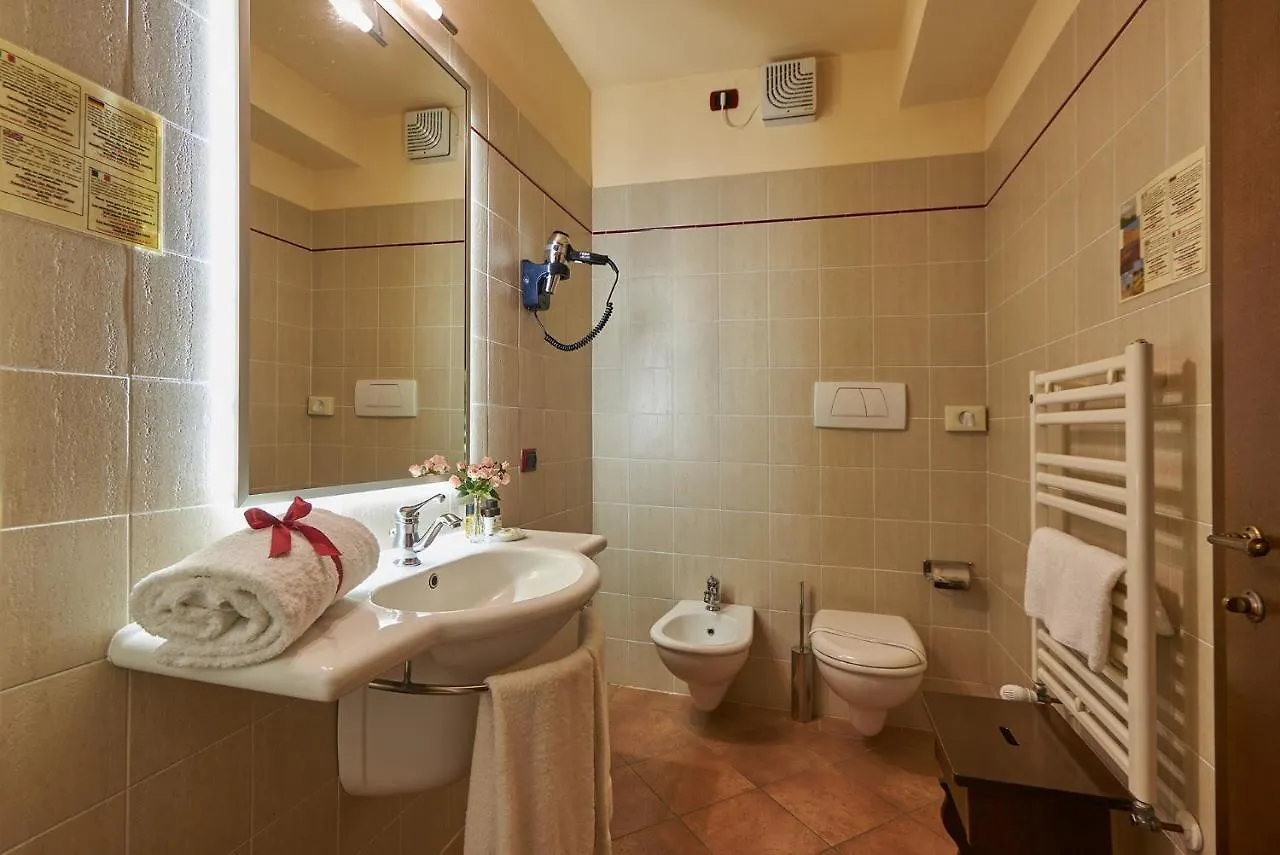 Casanova - Wellness Center La Grotta Etrusca Hotel San Quirico d'Orcia 3*,  Italy