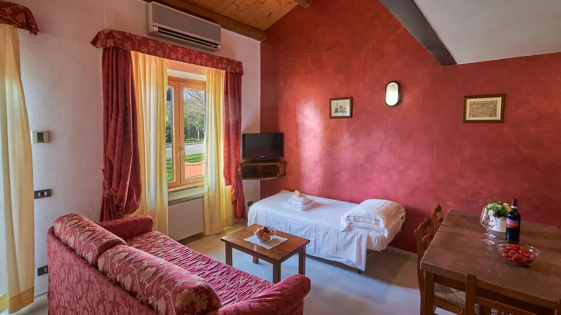 Casanova - Wellness Center La Grotta Etrusca Hotel San Quirico d'Orcia