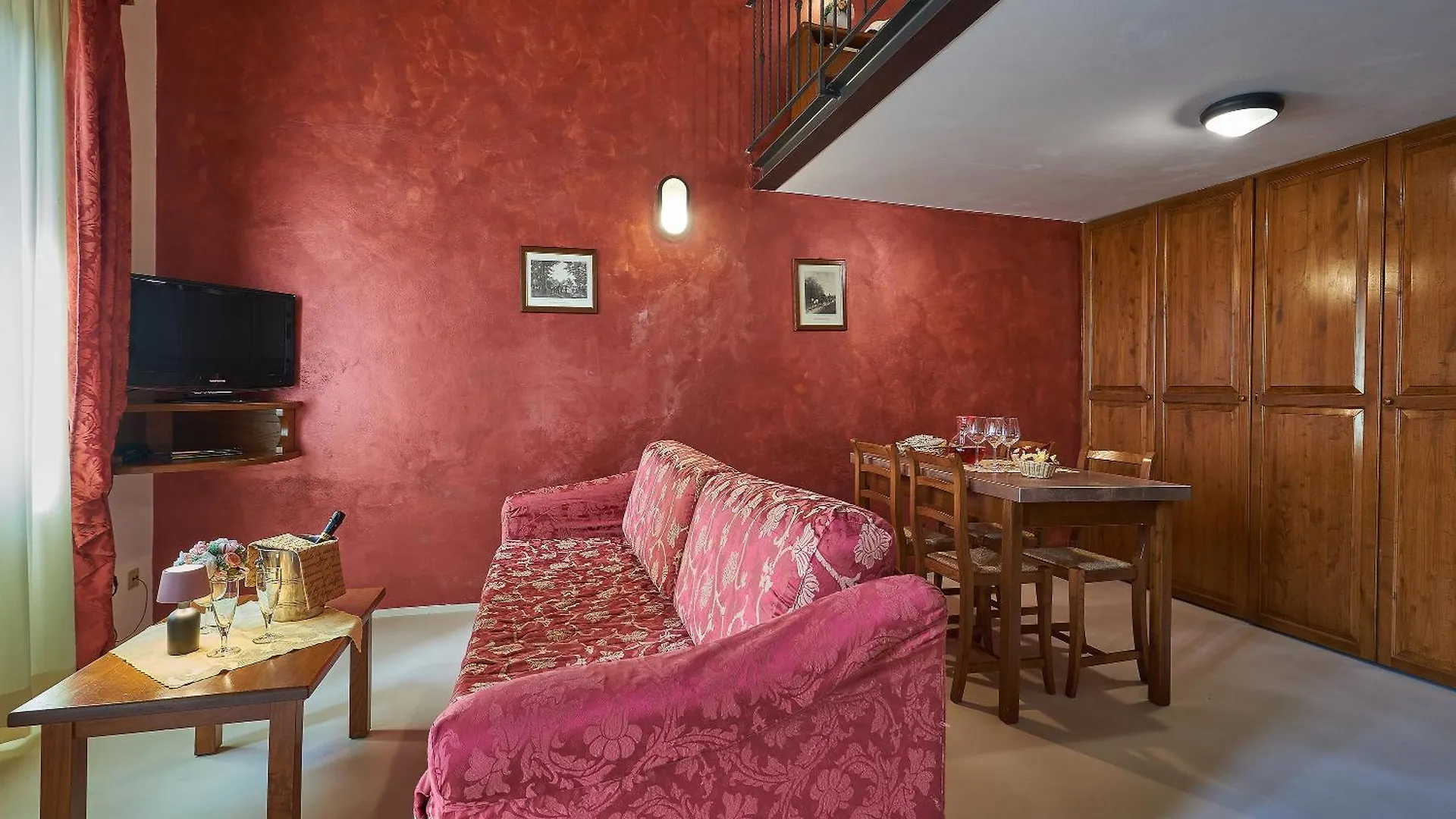 Casanova - Wellness Center La Grotta Etrusca Hotel San Quirico d'Orcia