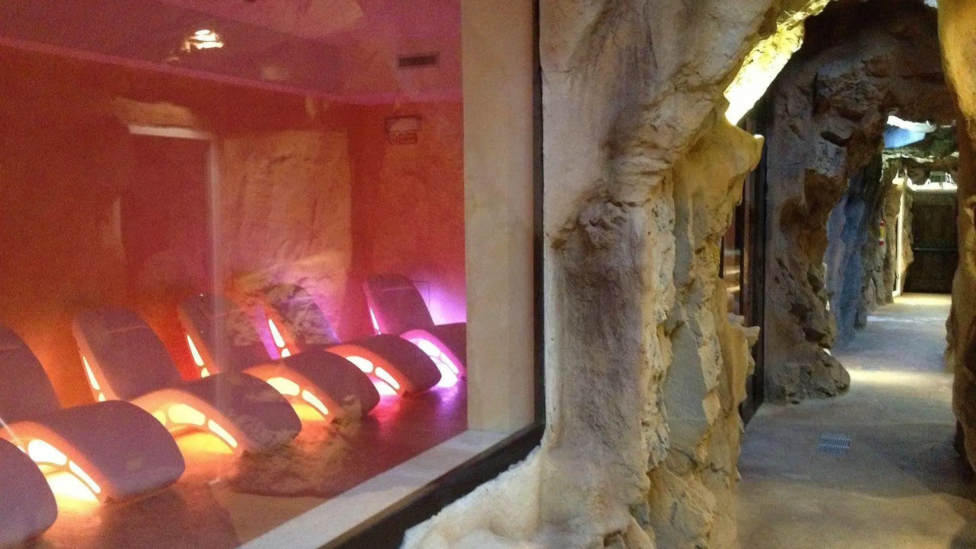 Casanova - Wellness Center La Grotta Etrusca Hotel San Quirico d'Orcia