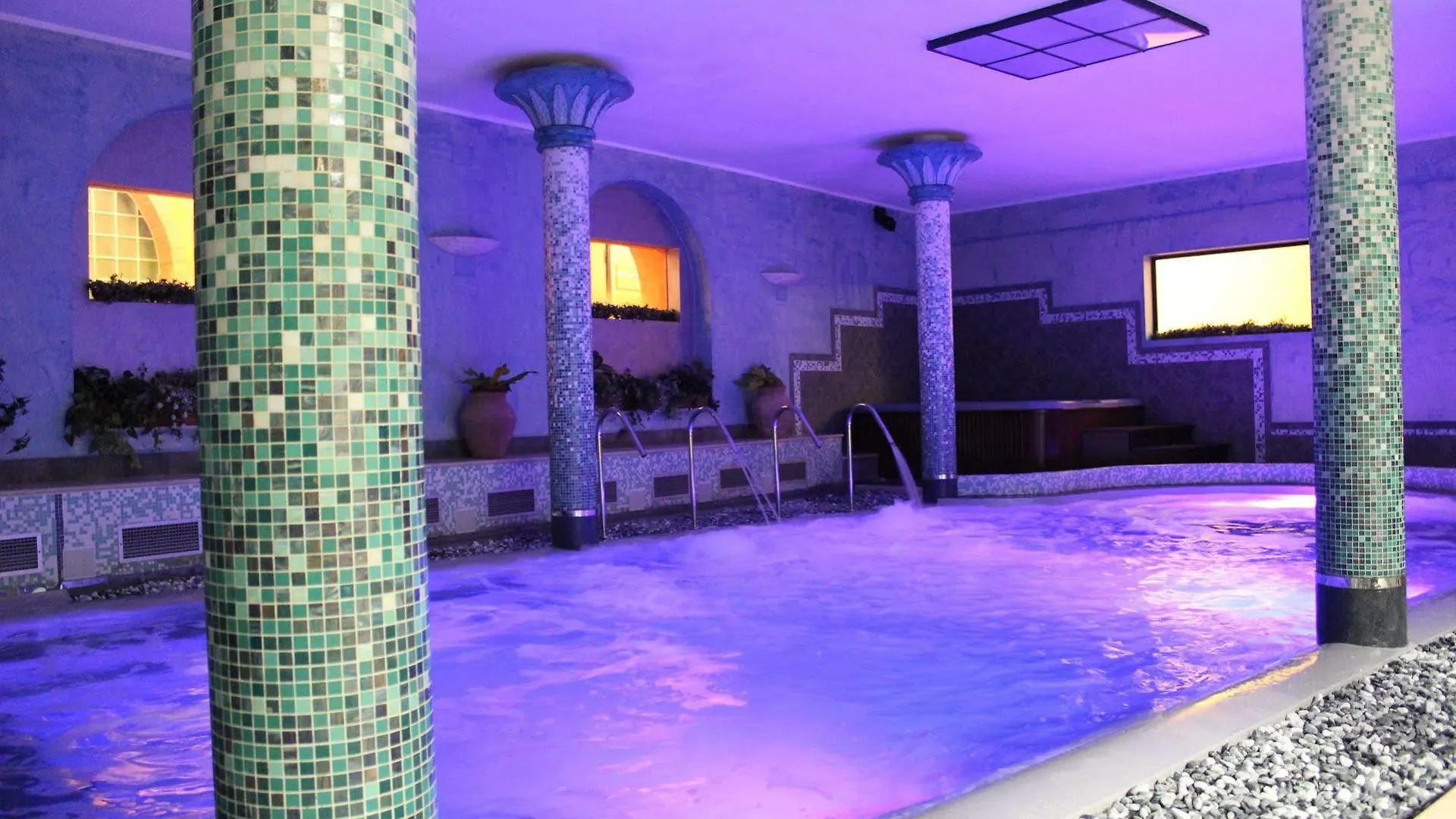 Hotel Casanova - Wellness Center La Grotta Etrusca San Quirico dʼOrcia