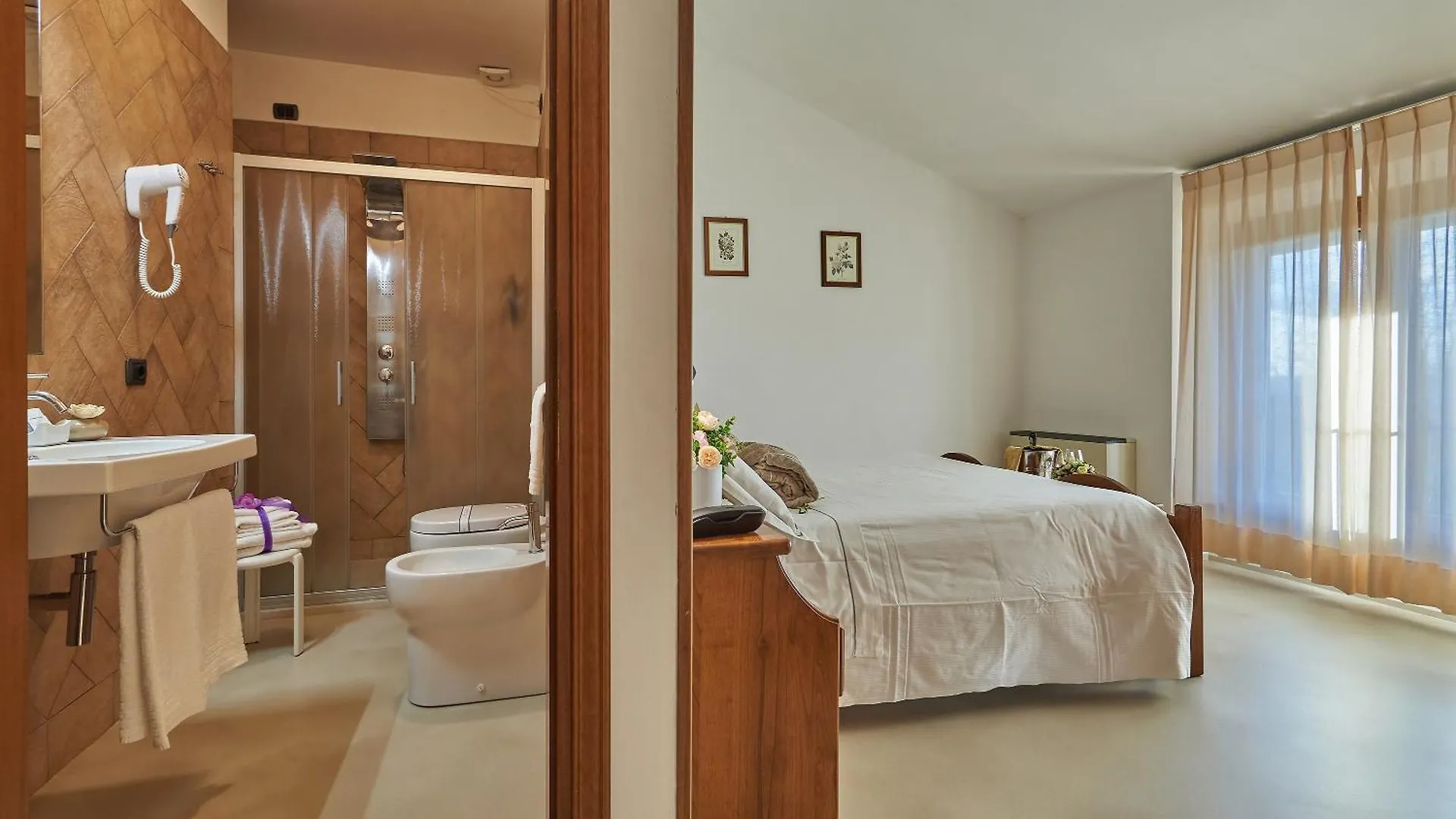 Hotel Casanova - Wellness Center La Grotta Etrusca San Quirico dʼOrcia