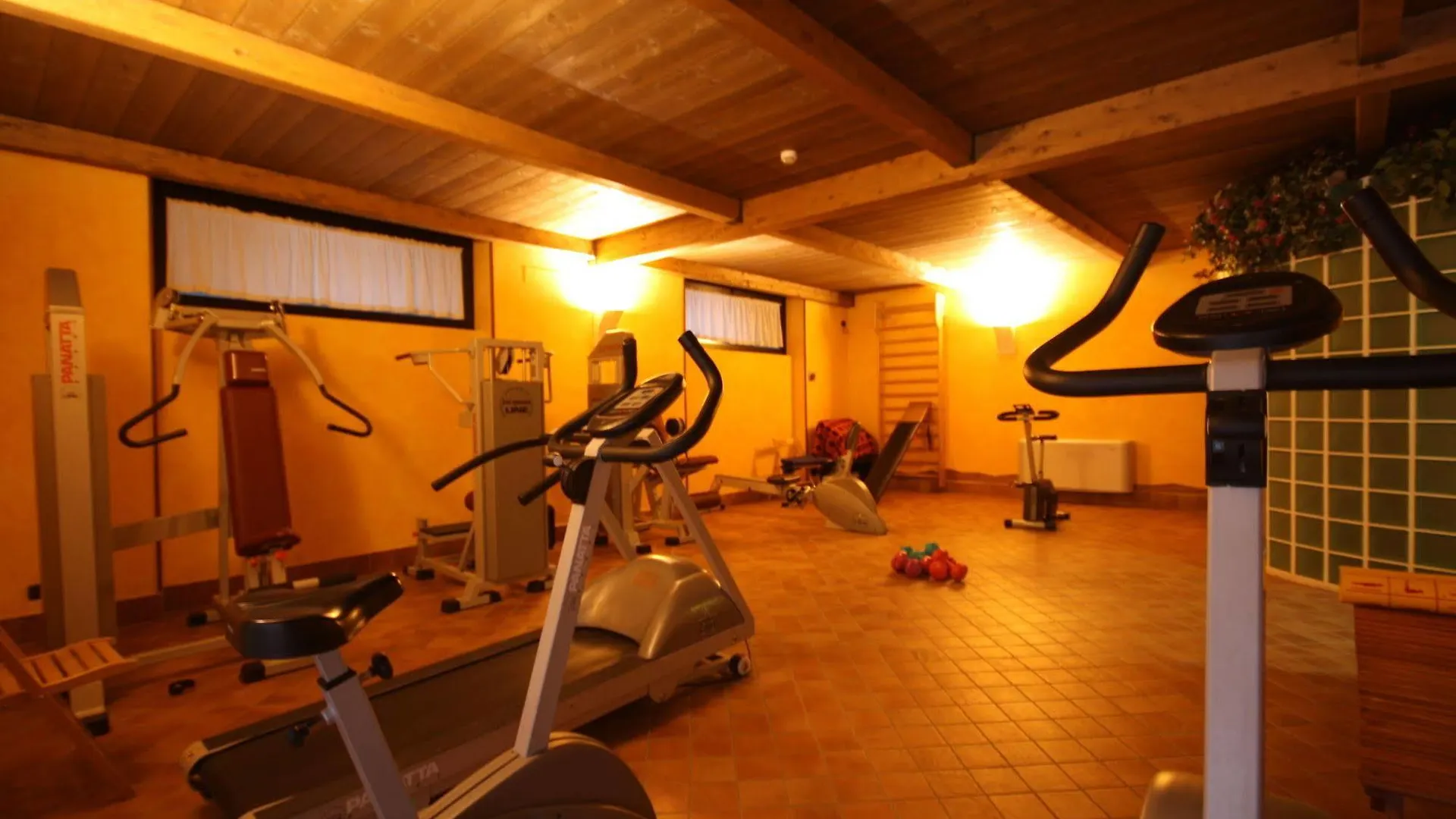 Casanova - Wellness Center La Grotta Etrusca Hotel San Quirico d'Orcia Italy